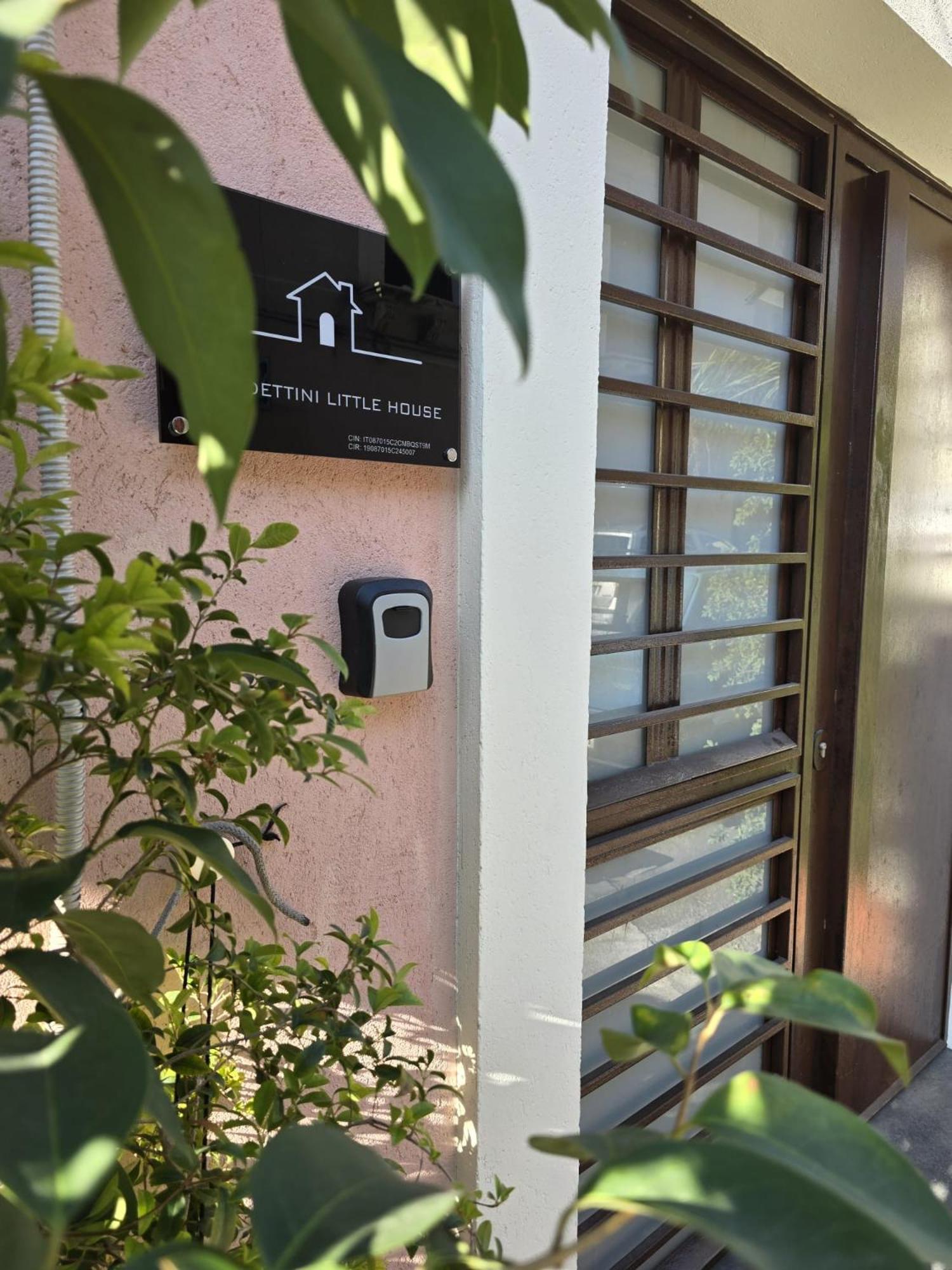 Benedettini Little House Villa Catánia Buitenkant foto